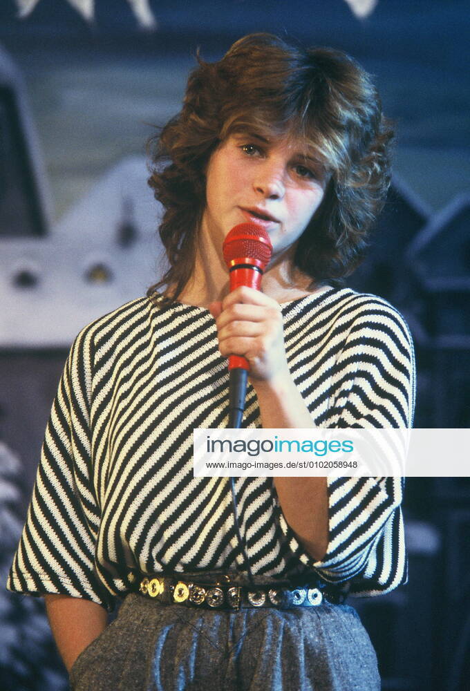 The singer Nicki, civil Doris Andrea Hrda, at a performance in 1983