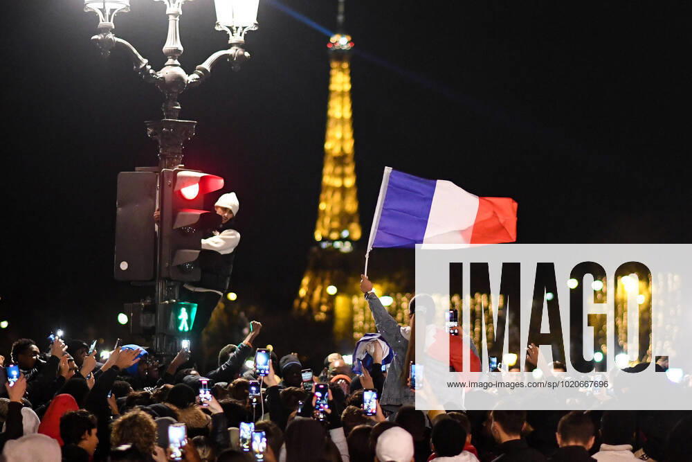 World Cup 2022: Les Bleus et les supporters place de la Concorde, Paris, France, on December 19th, 2022. 19 12 2022-Paris, FRANCE. 287029 2022-12-19 PARIS France