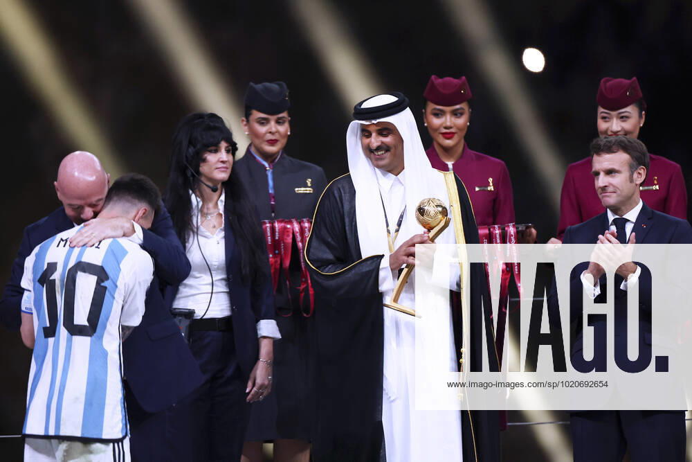 MESSI Lionel World Champion Team Argentina at the award ceremony with FIFA President INFANTINO Gianni and the Emir TAMIN BIN HAMAD AL THANI FIFA World Cup 2022 in Qatar right President MACRON Emmanuel Final Argentina France on 18 12 2022 at Lusail Stadium DFL REGULATIONS PROHIBIT ANY USE OF PHOTOGRAPHS as IMAGE SEQUENCES and or QUASI VIDEO