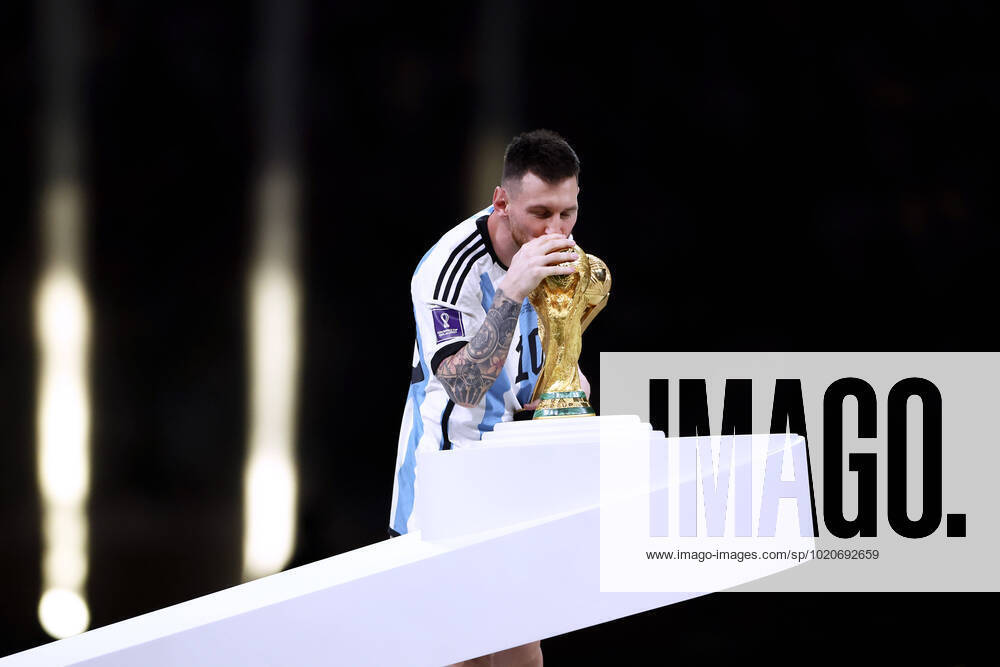MESSI Lionel World Champion Team Argentina at the award ceremony the World Cup FIFA World Cup 2022 in Qatar Final Argentina France on 18 12 2022 at Lusail Stadium DFL REGULATES PROHIBIT ANY USE OF PHOTOGRAPHS as IMAGE SEQUENCES and or QUASI VIDEO