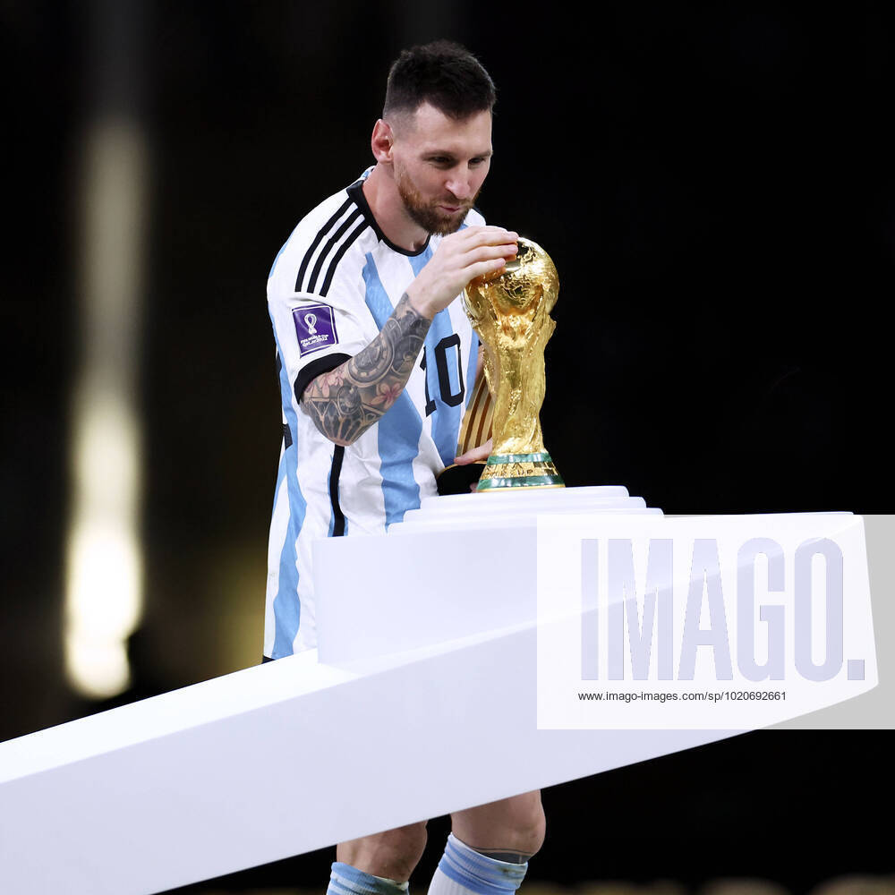 MESSI Lionel World Champion Team Argentina at the award ceremony the World Cup FIFA World Cup 2022 in Qatar Final Argentina France on 18 12 2022 at Lusail Stadium DFL REGULATES PROHIBIT ANY USE OF PHOTOGRAPHS as IMAGE SEQUENCES and or QUASI VIDEO