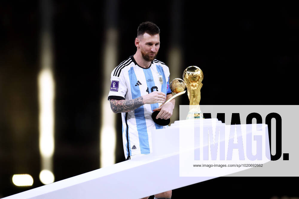 MESSI Lionel World Champion Team Argentina at the award ceremony the World Cup FIFA World Cup 2022 in Qatar Final Argentina France on 18 12 2022 at Lusail Stadium DFL REGULATES PROHIBIT ANY USE OF PHOTOGRAPHS as IMAGE SEQUENCES and or QUASI VIDEO