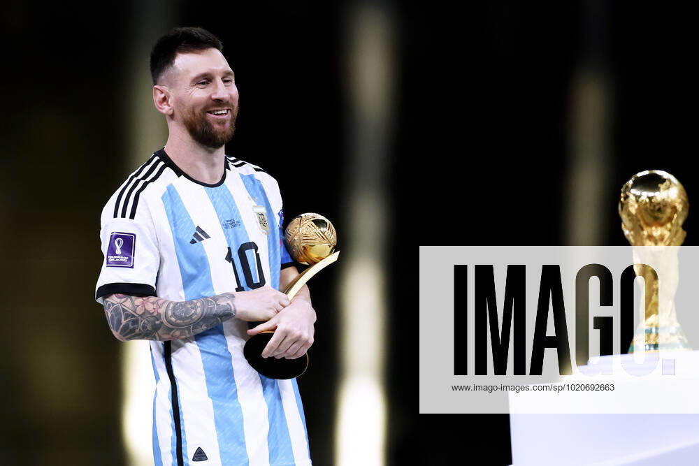 MESSI Lionel World Champion Team Argentina at the award ceremony the World Cup FIFA World Cup 2022 in Qatar Final Argentina France on 18 12 2022 at Lusail Stadium DFL REGULATES PROHIBIT ANY USE OF PHOTOGRAPHS as IMAGE SEQUENCES and or QUASI VIDEO