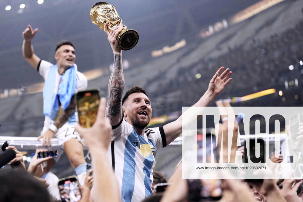 MESSI Lionel World Champion Team Argentina at the award ceremony the World Cup FIFA World Cup 2022 in Qatar Final Argentina France on 18 12 2022 at Lusail Stadium DFL REGULATES PROHIBIT ANY USE OF PHOTOGRAPHS as IMAGE SEQUENCES and or QUASI VIDEO