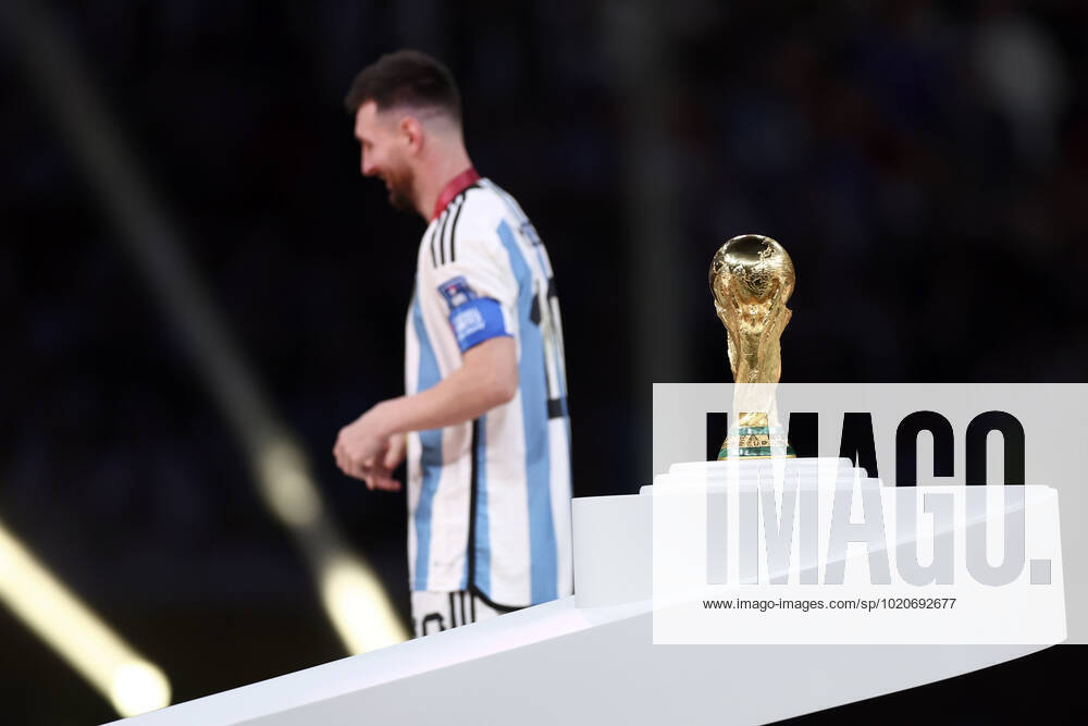 MESSI Lionel World Champion Team Argentina at the award ceremony the World Cup FIFA World Cup 2022 in Qatar Final Argentina France on 18 12 2022 at Lusail Stadium DFL REGULATES PROHIBIT ANY USE OF PHOTOGRAPHS as IMAGE SEQUENCES and or QUASI VIDEO