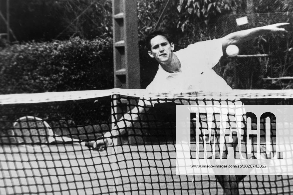 AUSTRALIA S TENNIS PLAYER ROY EMERSON WINS IN CASABLANCA
