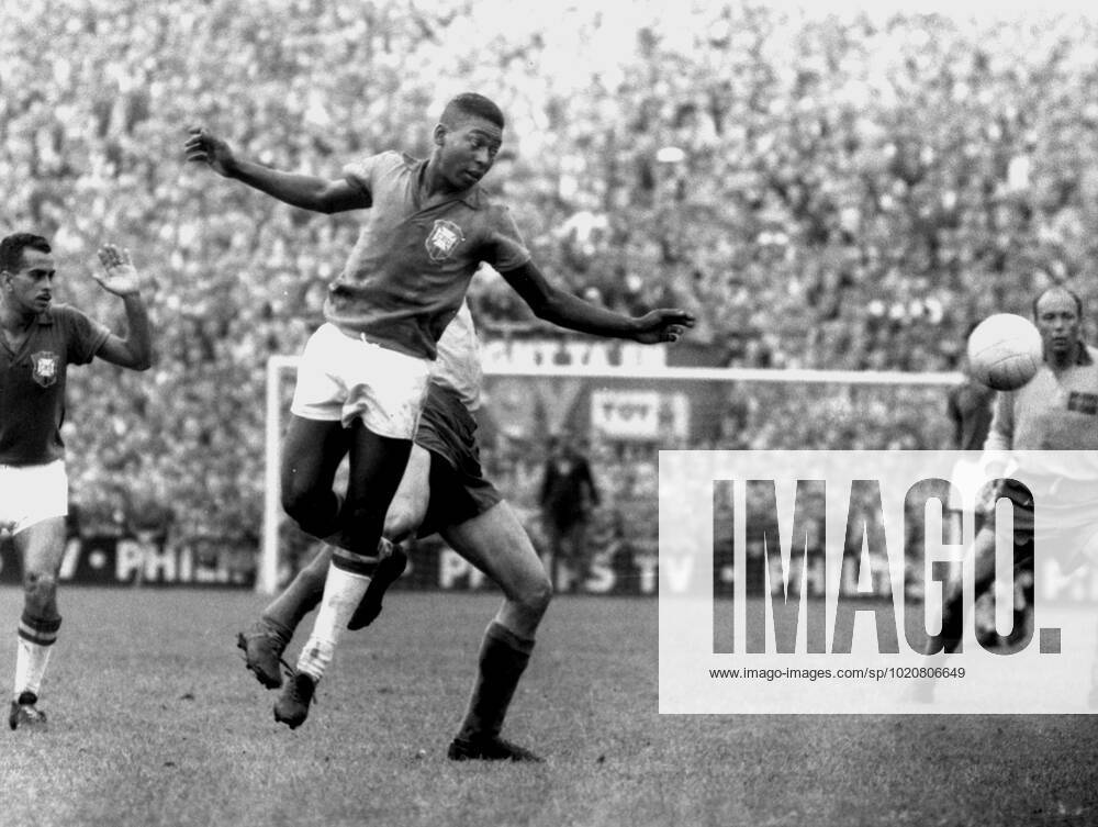 Football World Cup 1958 Final Sweden Brazil 2 5 29 06 1958 Pele in action HM
