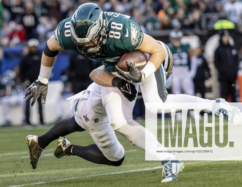 Philadelphia Eagles tight end Dallas Goedert (88) is tackled by New Orleans Saints safety Daniel Sorensen (25) during the second half in week 17 of the NFL, American Football Herren, USA season at Lincoln Financial Field in Philadelphia on Sunday, January 1, 2023. The Saints won 20-10. PHI20230101115 LaurencexKesterston