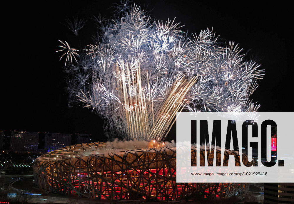 (230110) -- BEIJING, Jan. 10, 2023 -- Fireworks illuminate the night sky during the opening ceremony of the Beijing 2022 Olympic Winter games, Winterspiele,Spiele, Summer games in Beijing, capital of China, Feb. 4, 2022. ) (SP)XINHUA-PICTURES OF THE YEAR 2022 WuxHuiwo
