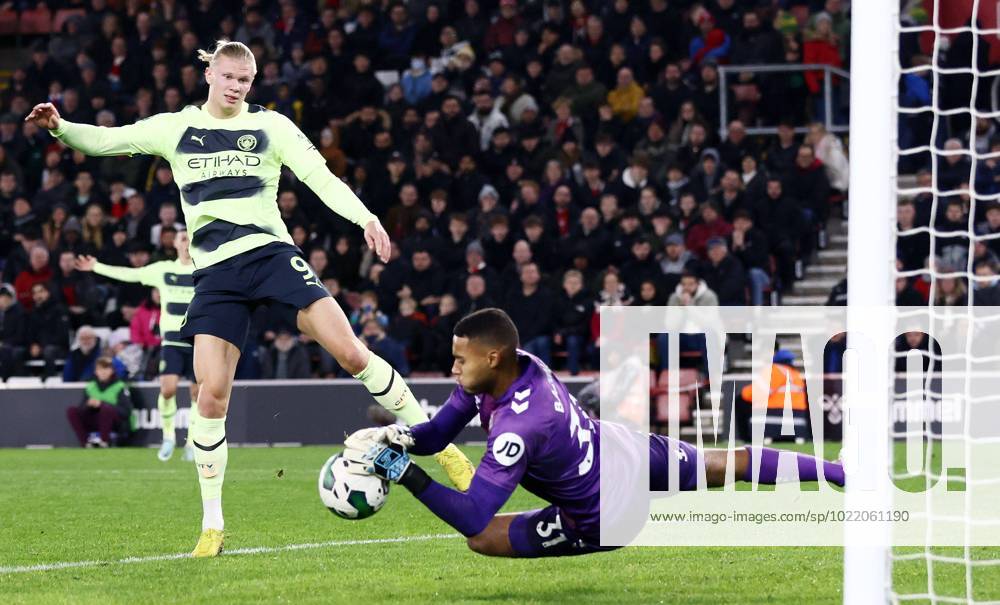 KW02 Mandatory Credit: Photo by James Marsh Shutterstock (13703755ar) Gavin Bazunu of Southampton makes a save from Erling Haaland of Manchester City. Southampton v Manchester City, Carabao Cup, Quarter Final, Football, St Mary s Stadium, Southampton, UK - 11 Jan 2023 Southampton v Manchester City, Carabao Cup, Quarter Final, Football, St Mary s Stadium, Southampton, UK - 11 Jan 2023