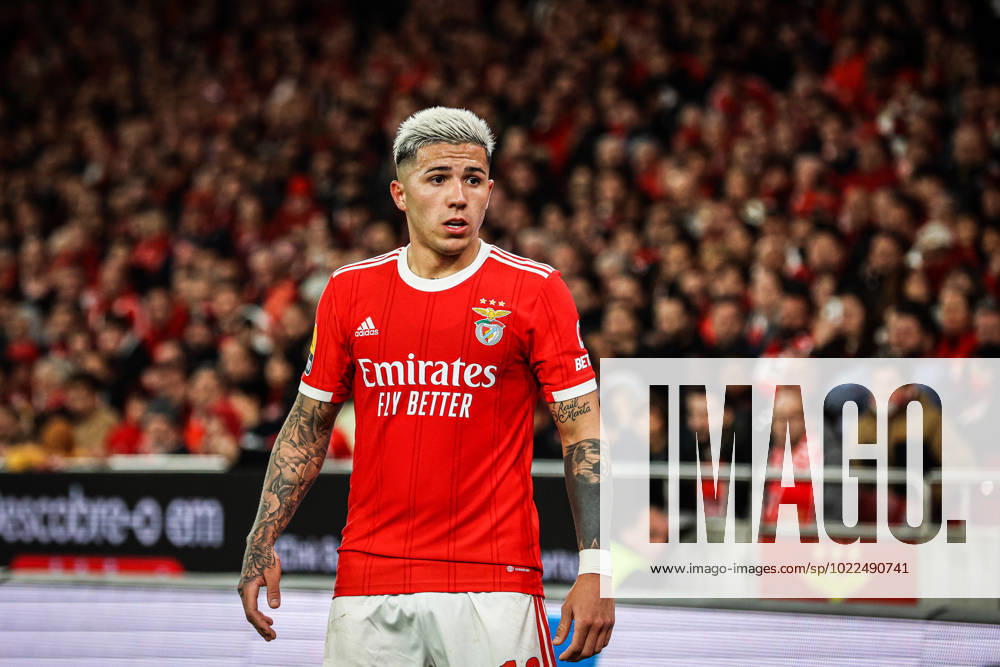 Enzo Fernandez of SL Benfica looks on during the Liga Portugal Bwin match between SL Benfica and Sporting CP at Estadio da Luz. Final score; SL Benfica 2:2 Sporting CP. Lisbon Portugal - ZUMAs197 20230115_zaa_s197_607