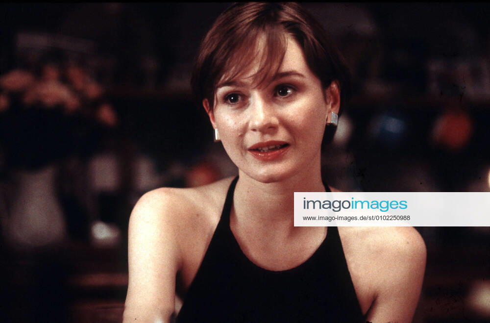 NOTTING HILL BOOKSHOP PRODUCTIONS NOTTING HILL PICTURES WORKING TITLE POLYGRAM FILMED ENT EMILY MORTIMER Date: 1999. Strictly editorial use only in conjunction with the promotion of the film. Credit line mandatory. This image is copyright of the film company and is supplied under the terms of issue as film still. No commercial or book cover use permitted without prior consent from the film company. Mandatory credit line: Image courtesy Ronald Grant Archive Mary Evans