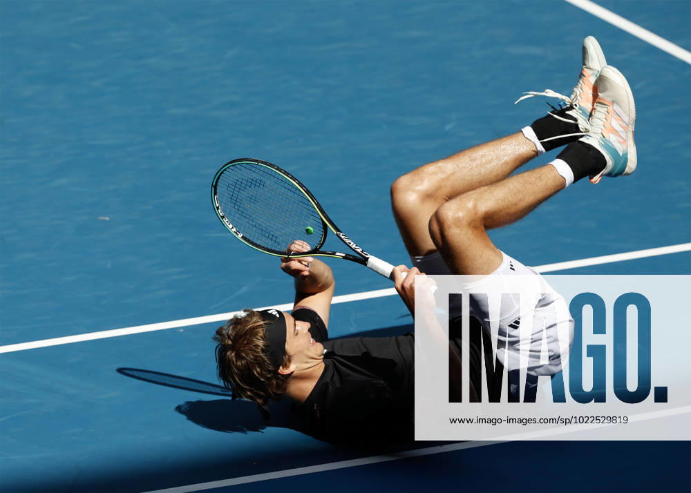 Alexander Zverev GER slips and falls to the ground, Australian Open 2023, Melbourne Park, Melbourne, Victoria, Australia