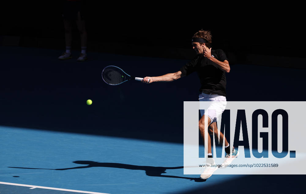 (230119) -- MELBOURNE, Jan. 19, 2023 -- Germany s Alexander Zverev competes during the men s singles second round match against Michael Mmoh of the United States at Australian Open tennis tournament in Melbourne, Australia, on Jan. 19, 2023. ) (SP)AUSTRALIA-MELBOURNE-TENNIS-AUSTRALIAN OPEN-DAY 4 BaixXuefei