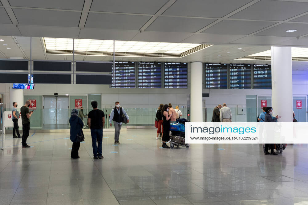 Effects Corona Munich Airport In the picture Arrivals Arrivals Arrivals Pickup Terminal 2 T2 Munich Munich Airport Bayer Germany