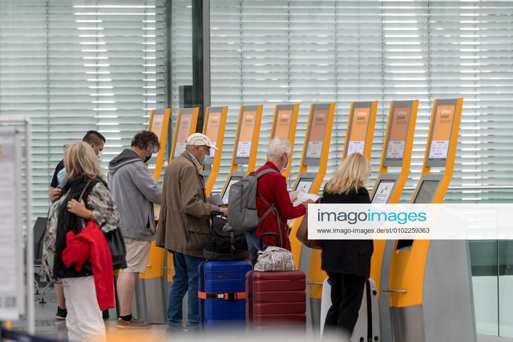 Effects Corona Munich Airport In the picture Economy Check In Lufthansa Terminal 2 T2 Munich Airport Munich Bayer Germany