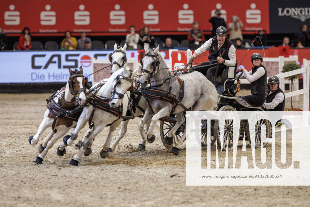 LEIPZIG Partner Horse 2023, LEIPZIG Partner Horse 2023 CHARDON Ijsbrand NED , Casper, Feles, Conversano Carlos, Favory Fantom jump-off Drive Off FEI Driving World Cupâ ¢ Opening class for the FEI World Cup comp Four in hand driving time obstacle comp with drive off, international Leipzig, Messe 22 January 2023