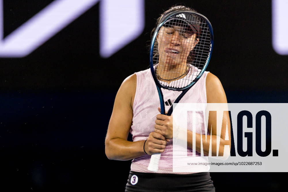 MELBOURNE, VIC - JANUARY 24: Jessica Pegula of the United States of America shows her frustration during the Quarterfinals of the 2023 Australian Open on January 24 2023, at Melbourne Park in Melbourne, Australia. (Photo by Jason Heidrich Icon Sportswire) TENNIS: JAN 24 Australian Open Icon230124177