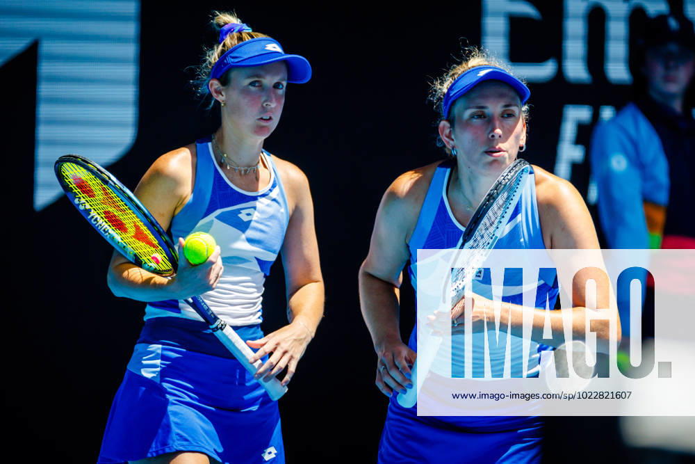 US Storm Hunter and Belgian Elise Mertens pictured during a tennis match between Belgian-US pair Mertens-Hunter and Ukrainian-Romanian pair Kostyuk-Ruse, the quarter-finals of the women s doubles at the Australian Open tennis Grand Slam, Wednesday 25 January 2023 in Melbourne Park, Melbourne, Australia. PATRICKxHAMILTON x58739375x