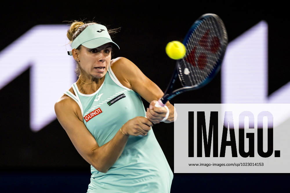 MELBOURNE, VIC - JANUARY 26: Magda Linette of Poland in action during the Semifinals of the 2023 Australian Open on January 26 2023, at Melbourne Park in Melbourne, Australia. (Photo by Jason Heidrich Icon Sportswire) TENNIS: JAN 26 Australian Open Icon230126125