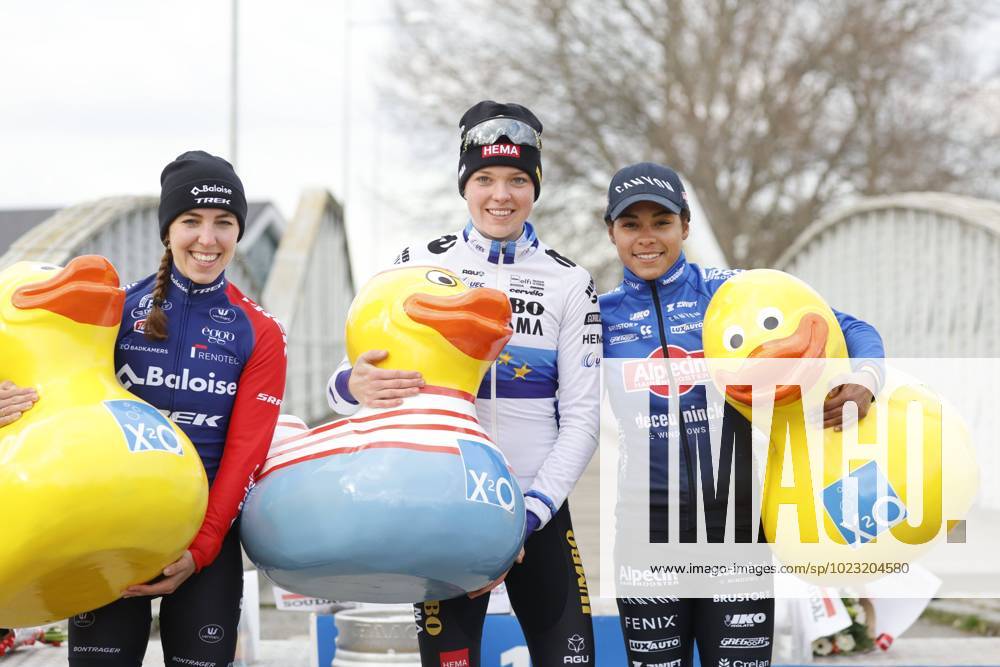 Bilder des Jahres 2023, Sport 01 Januar HAMME, BELGIUM - JANUARY 28 : pictured during the 21th edition of the Rectavit Flandriencross cycle-cross race on January 28, 2023 in Hamme, Belgium, 28 01 2023 ( Flandriencross 2023 PhotoNews Panoramic