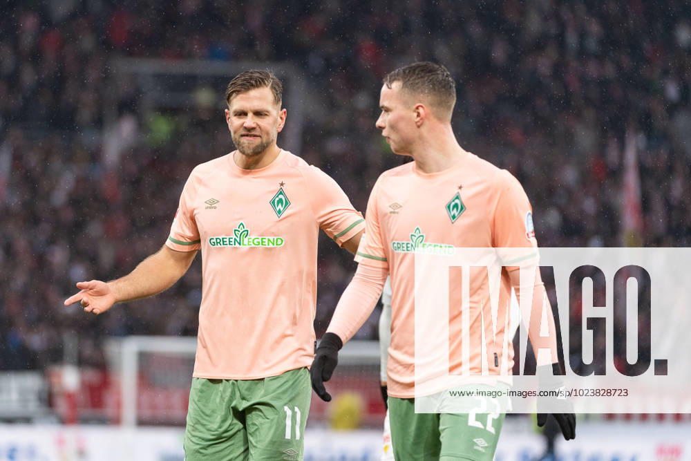 V li Niklas Fuellkrug SV Werder Bremen, 11 , Niklas Schmidt SV Werder Bremen, 22 , VfB Stuttgart vs SV Werder Bremen, Football, Men, 1 Bundesliga, 19 Matchday, Season 22 23, GER, 05 02 2023, DFL DFB REGULATES PROHIBIT ANY USE OF PHOTOGRAPHS AS IMAGE SEQUENCES AND OR QUASI VIDEO, VfB Stuttgart vs SV Werder Bremen, Football, Men, 1 Bundesliga, 19 Matchday, Season 22 23, GER, 05 02 2023 Stuttgart