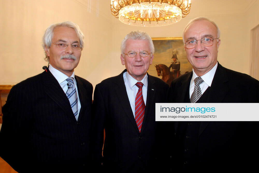 Media Prize Civis 04 11 2003 Thomas Roth, Jobst Walter Plog and Fritz Ferdinand Pleitgen ARD at the award ceremony of the Journalist Prize Civis in Schloss Bellevue, Spreeweg 1, Berlin 04 11 2003