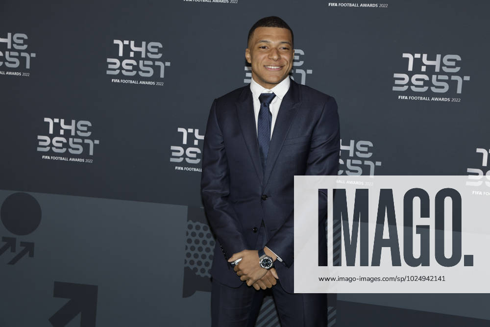 27 Fevrier 2023 : Paris, France : Kylian Mbappe arrivant la la soirÃ e des FIFA AWARDS THE BEST 2023 Ã la Salle Pleyel. (Henri Szwarc Starface) 289106 2023-02-27 Paris France