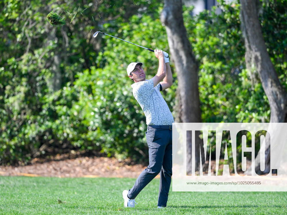 Scottie Sheffler hits from the ruff on 1 during the first round of the Arnold Palmer Invitational presented by Mastercard held at Arnold Palmer s Bay Hill Club & Lodge in Orlando, FL. Romeo T Guzman CSM. Orlando USA - ZUMAcg2_ 20230302_zaf_cg2_016