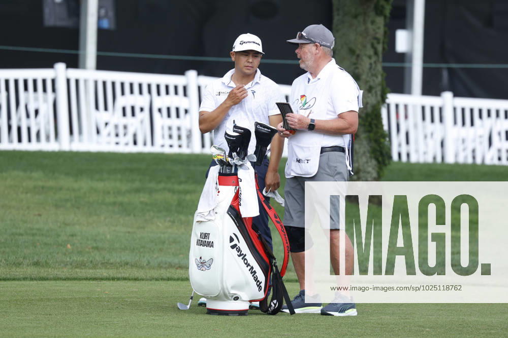 ORLANDO, FL - MARCH 03: PGA, Golf Herren golfer Kurt Kitayama talks with his caddie on the 9th hole during the second round of the Arnold Palmer Invitational on March 3, 2023 at Arnold Palmer s Bay Hill Club and Lodge in Orlando, Florida. (Photo by Brian Spurlock Icon Sportswire) GOLF: MAR 03 PGA - Arnold Palmer Invitational presented by Mastercard Icon23030314