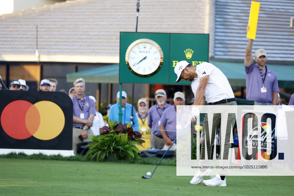 ORLANDO, FL - MARCH 03: PGA, Golf Herren golfer Xander Schauffele hits his tee shot on the 10th hole during the second round of the Arnold Palmer Invitational on March 3, 2023 at Arnold Palmer s Bay Hill Club and Lodge in Orlando, Florida. (Photo by Brian Spurlock Icon Sportswire) GOLF: MAR 03 PGA - Arnold Palmer Invitational presented by Mastercard Icon23030328