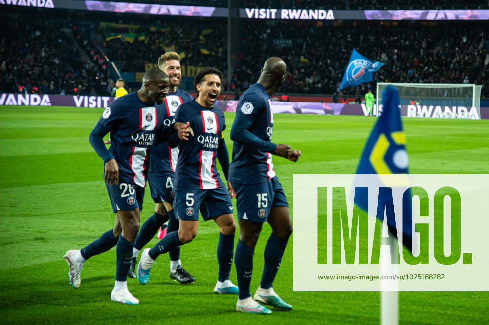 Joie des joueurs du Paris SG apràs le but de Danilo Pereira (Paris SG) FOOTBALL : Paris Saint Germain - FC Nantes - Ligue 1 - Journà e 26 - 04 03 2023 BaptisteAutissier Panoramic