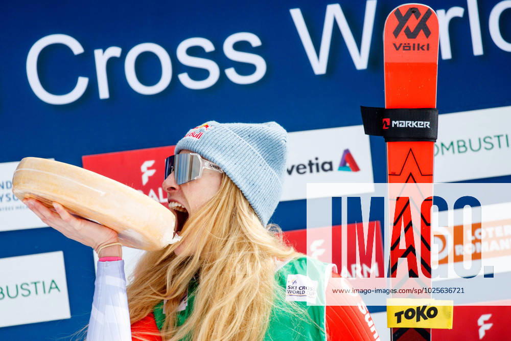 KW10 FREESTYLE SKIING - FIS WC Veysonnaz VEYSONNAZ,SWITZERLAND,12.MAR.23 - FREESTYLE SKIING - FIS World Cup, Ski Cross, ladies, men, award ceremony. Image shows the rejoicing of Fanny Smith (SUI). GEPAxpictures Klansek