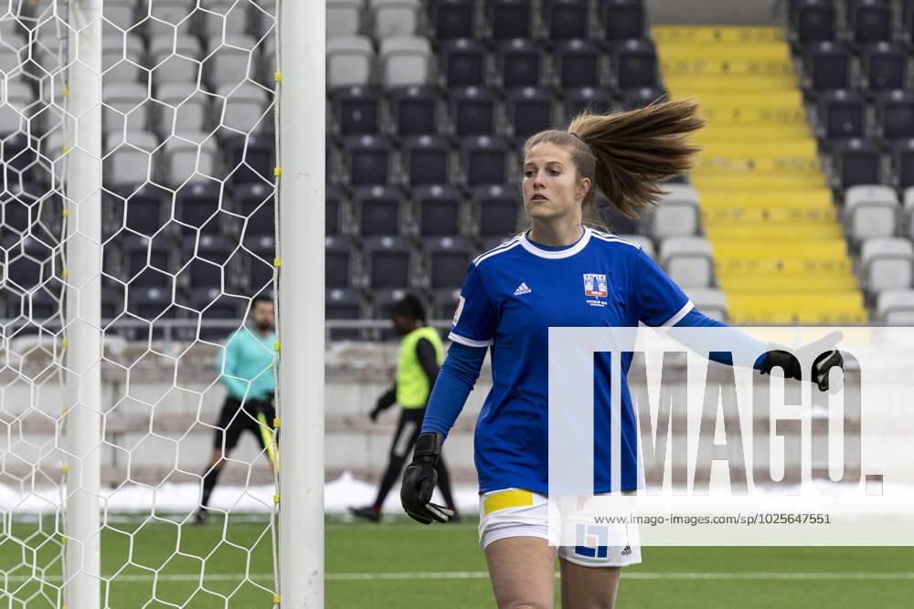 Vittsjös goalkeeper Elin Vaughan during the football match in the Swedish Cup between Häcken and Vittsjö on March 12, 2023 in Gothenburg,