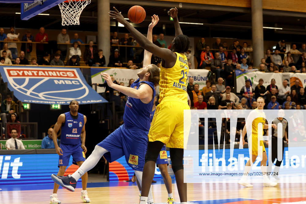 easyCredit Basketball Bundesliga, BBL, season 2022 2023, men, Syntainics MBC Alba Berlin, 54, John Bryant, Syntainics MBC, 21, Christ Koumadje, Alba Berlin Weißenfels Stadthalle Sachsen Anhalt Germany