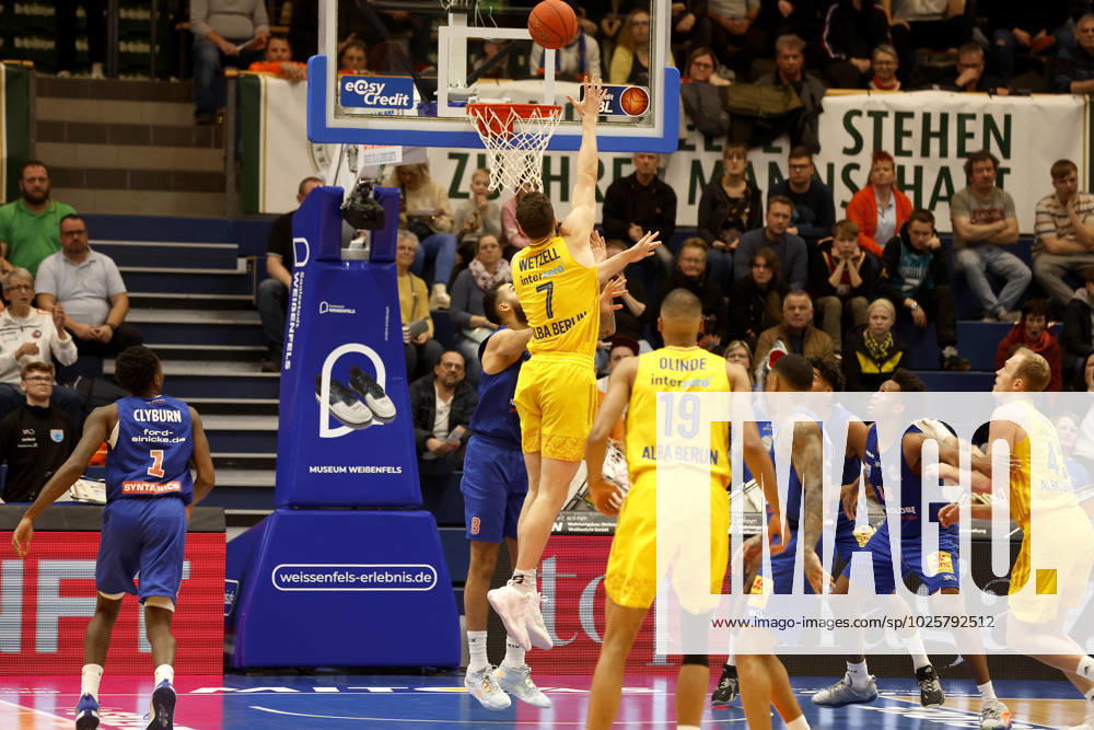 easyCredit Basketball Bundesliga, BBL, season 2022 2023, men, Syntainics MBC Alba Berlin, 7, Yanni Wetzell, Alba Berlin Weißenfels Stadthalle Sachsen Anhalt Germany