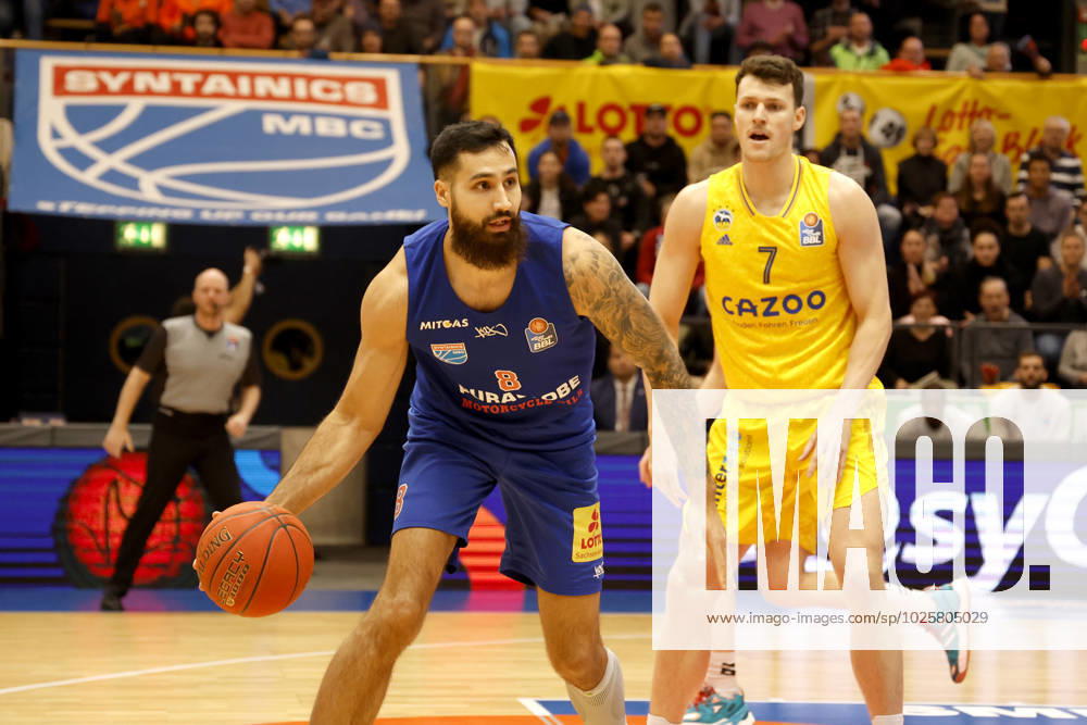 easyCredit Basketball Bundesliga, BBL, season 2022 2023, men, Syntainics MBC Alba Berlin, 8 Martin Breunig, Syntainics MBC, 7, Yanni Wetzell, Alba Berlin Weißenfels Stadthalle Sachsen Anhalt Germany
