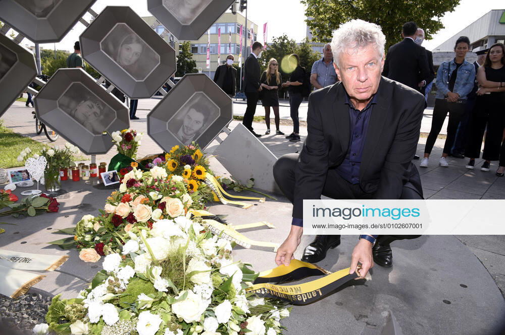 Dieter Reiter at a memorial service and wreath-laying ceremony at the memorial for the victims of the assassination attempt at the Olympia Shopping Centre, where nine people were killed on 22 July 2016 Munich, 22 07 2020 Foto:xS.xFuturexImage