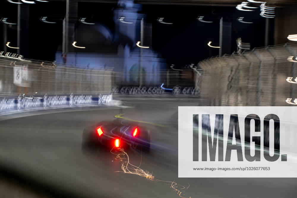 JEDDAH, SAUDI ARABIA: Logan Sargeant, racing for the Williams Racing team during the 2023 Formula 1 Saudi Arabian Grand Prix at the Jeddah Corniche Circuit in Jeddah, Saudi Arabia