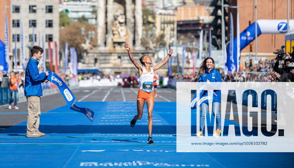 Zurich Marató Barcelona 2023 Barcelona Spain, 19 03 2023 Zeineba YIMER WORKU 50 wins the womens classification of the Barcelona Marathon on 19 03 2023 in Barcelona Spain