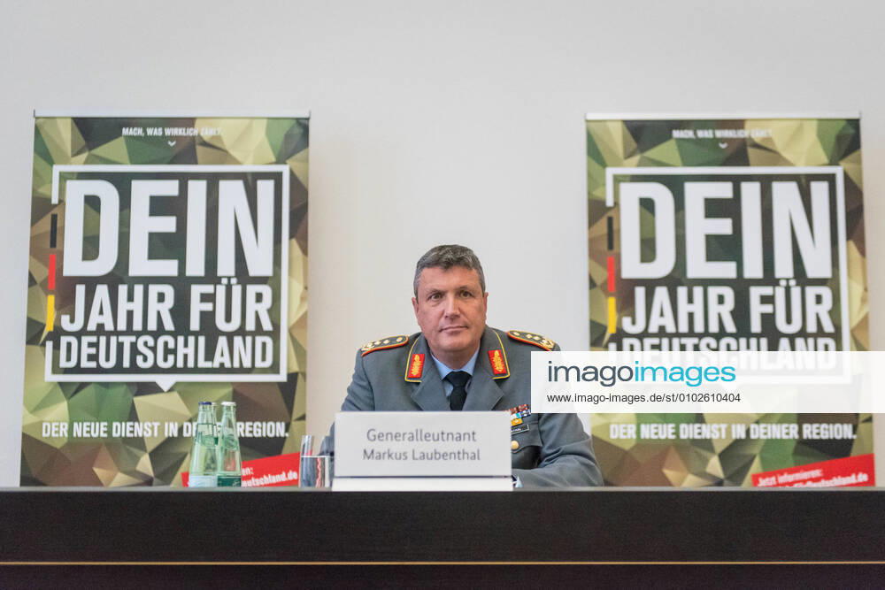 Berlin, Presentation of the Voluntary Military Service in Homeland Security at the Federal Ministry of Defence Germany, Berlin 23 07 2020 In the picture you can see Lieutenant General Markus Laubenthal Deputy Inspector General of the Bundeswehr during the presentation of the Voluntary Military Service in Homeland Security at the Federal Ministry of Defence B