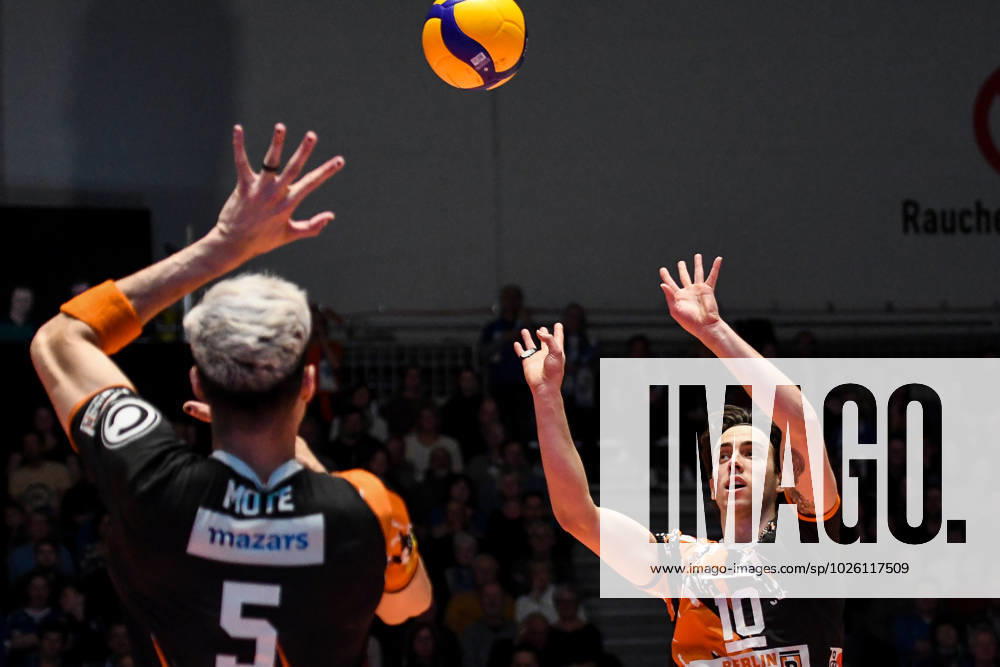 GER, VBL, VfB Friedrichshafen vs Berlin Recycling Volleys 19 03 2023, Bodensee Airport Arena, Friedrichshafen, GER, VBL, VfB Friedrichshafen vs Berlin Recycling Volleys, pictured Nehemiah Mote Berlin, 5 , Angel Trinidad Berlin, 10 nordphotoxGmbHx xHafner nph00200