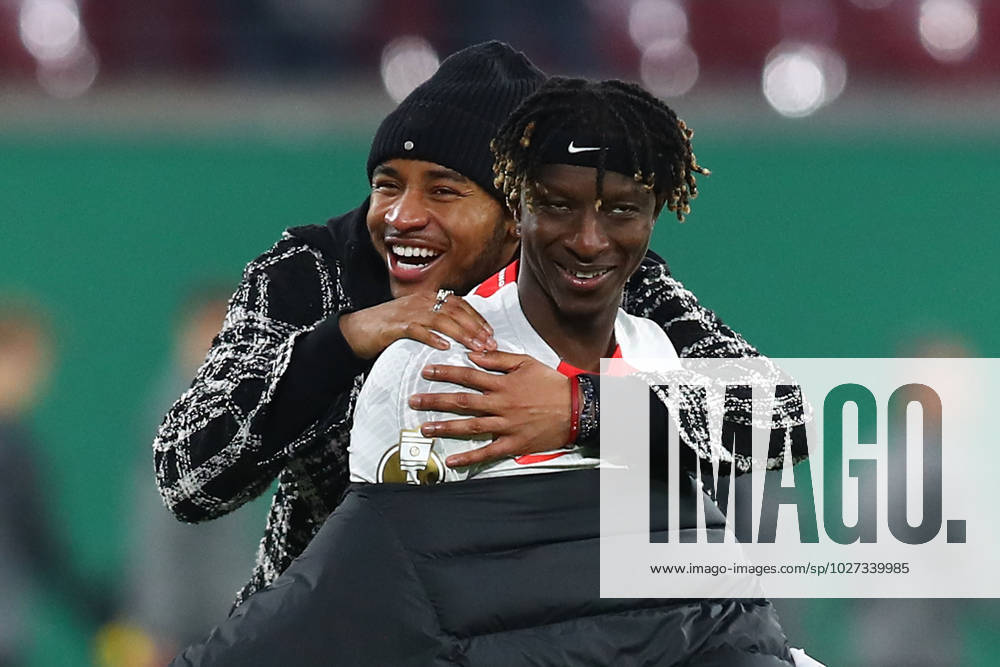 football DFB Pokal 1 4 final, RB Leipzig Borussia Dortmund, v l Amadou Haidara RB Leipzig Christopher Nkunku RB Leipzig jubilation joy over victory Leipzig