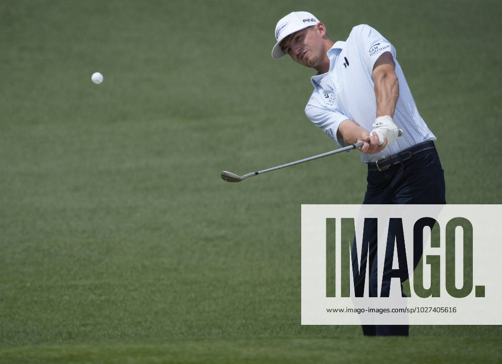 Sam Bennett watches eagle attempt on the second hole during the first round at the Masters tournament at Augusta National Golf Club in Augusta, Georgia on Thursday, April 6, 2023. AUG20230406219 BOBxSTRONG