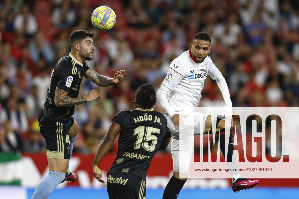 ESP: Sevilla FC-RC Celta. La Liga Santander Youssef En-Nesyri of Sevilla FC and Unai Nunez, Joseph Aidoo of RC Celta de Vigo during the La Liga match between Sevilla FC and RC Celta played at Sanchez Pizjuan Stadium on April 7, 2023 in Sevilla, Spain. kpng