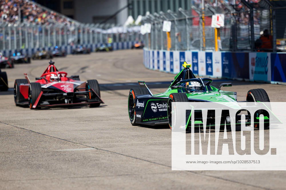 FORMEL E - Berlin E-Prix BERLIN,GERMANY,23.APR.23 - MOTORSPORTS, FORMEL E - E-Prix of Berlin, Berliner Tempelhof Airport Circuit. Image shows Nick Cassidy (NZL Envision) and Jake Dennis (GBR Andretti). GEPAxpictures xMatthiasxTrinkl