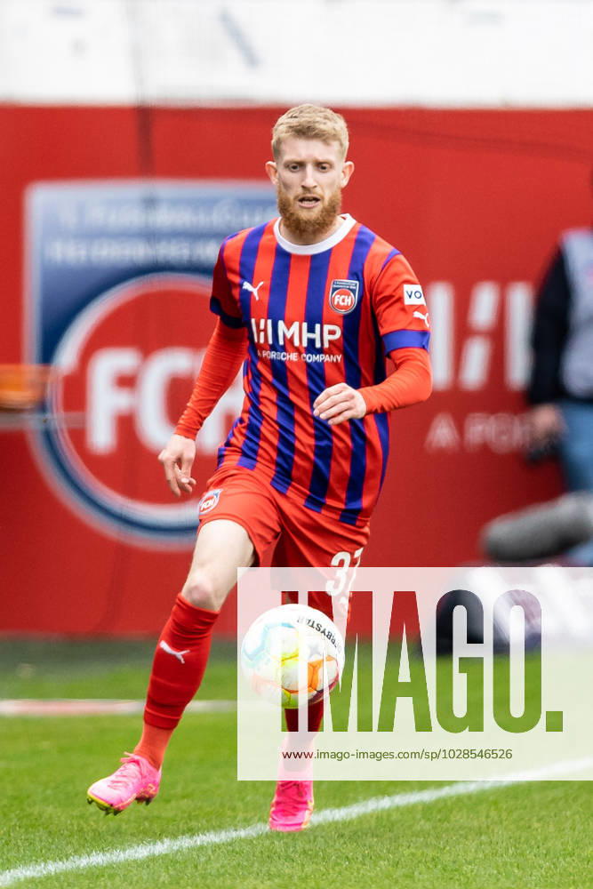 Jan Niklas Beste FC Heidenheim, 37 1 FC Heidenheim vs Holstein Kiel, 2 Football Bundesliga, 29 Matchday, 23 04 2023, Season 2022 2023 DFL REGULATES PROHIBIT ANY USE OF PHOTOGRAPHS AS IMAGE SEQUENCES AND OR QUASI VIDEO 1 FC Heidenheim 1846 vs Holstein Kiel, 2 Football Bundesliga, 23 04 2023, 29 Matchday Heidenheim