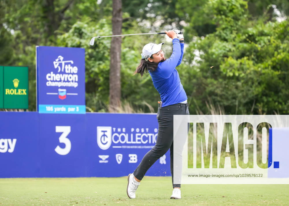 THE WOODLANDS, TX - APRIL 23: Allison Corpuz (USA) watches her tee shot on 3 during the final round of the LPGA, Golf Damen Chevron Championship on April 23, 2023 at The Club at Carlton Woods in The Woodlands, Texas. (Photo by Leslie Plaza Johnson Icon Sportswire) GOLF: APR 23 LPGA The Chevron Championship Icon230423081
