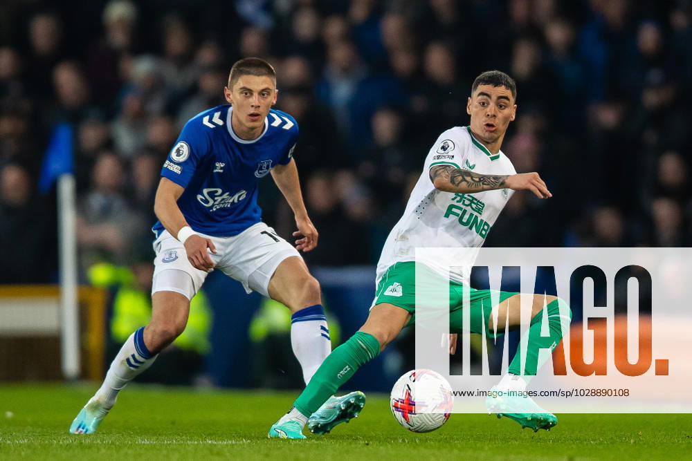 Football - FA Premier League - Everton FC v Newcastle United FC LIVERPOOL, ENGLAND - Thursday, April 27, 2023: Newcastle United s Miguel Almiron (R) is challenged by Everton s Vitalii Mykolenko during the FA Premier League match between Everton FC and Newcastle United FC at Goodison Park.