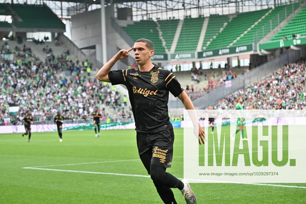 Joie de Amine El Ouazzani (guinpamg) FOOTBALL : AS Saint-Etienne vs EA Guingamp - Ligue 2 - 06 05 2023 FredericChambert Panoramic